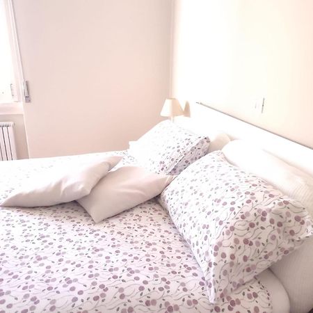 2 Bedroom Gem Near Milano Centrale Fast Wi Fi Kademy House Milão Exterior foto