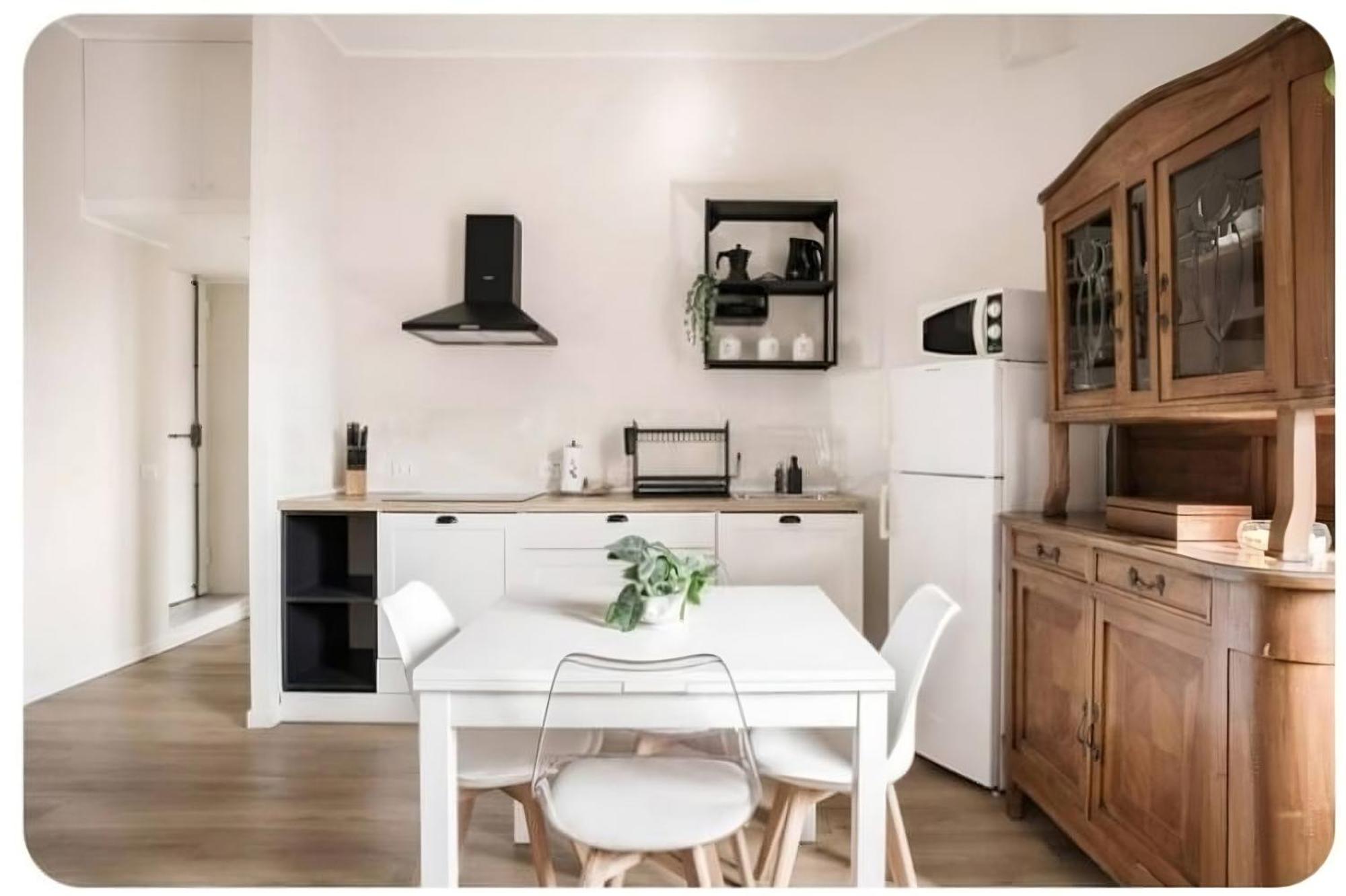 2 Bedroom Gem Near Milano Centrale Fast Wi Fi Kademy House Milão Exterior foto