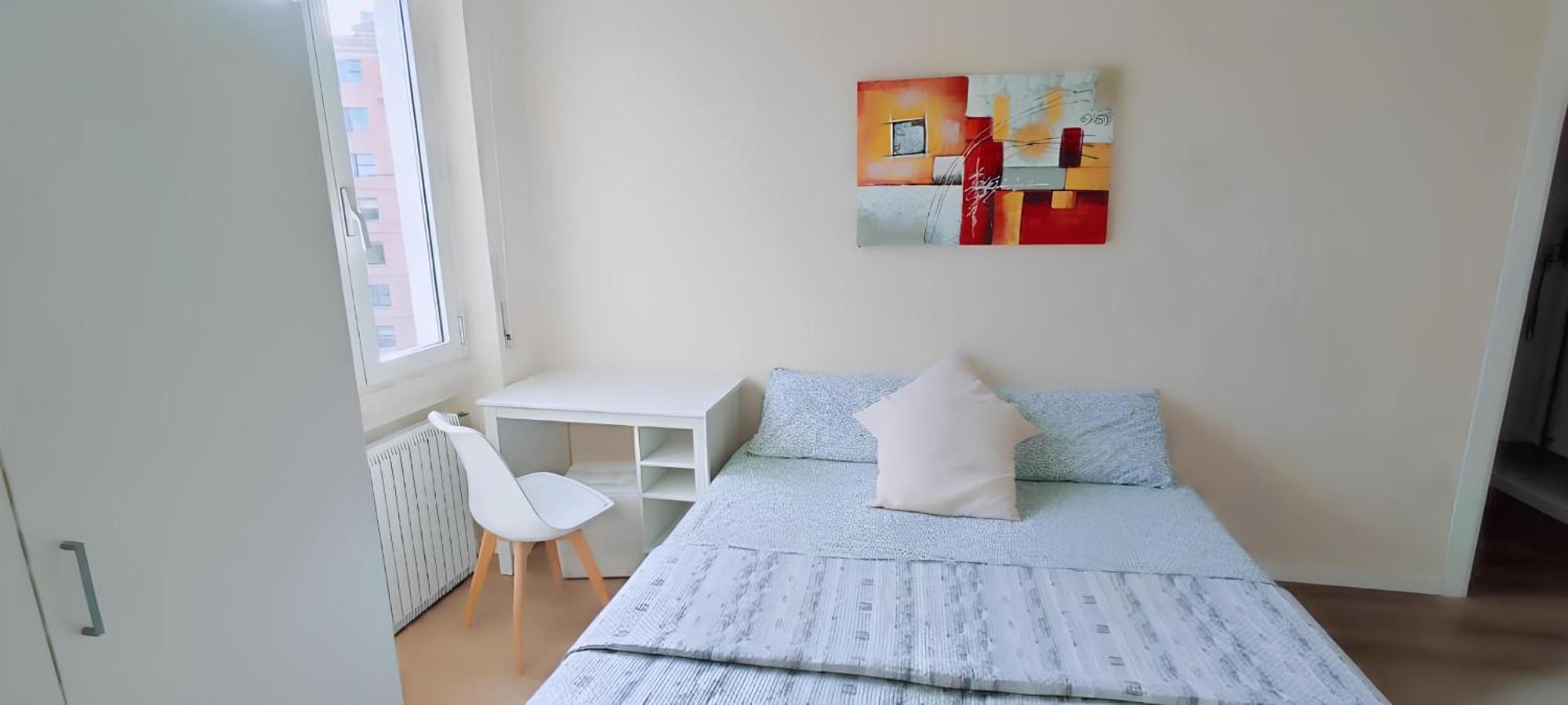 2 Bedroom Gem Near Milano Centrale Fast Wi Fi Kademy House Milão Exterior foto