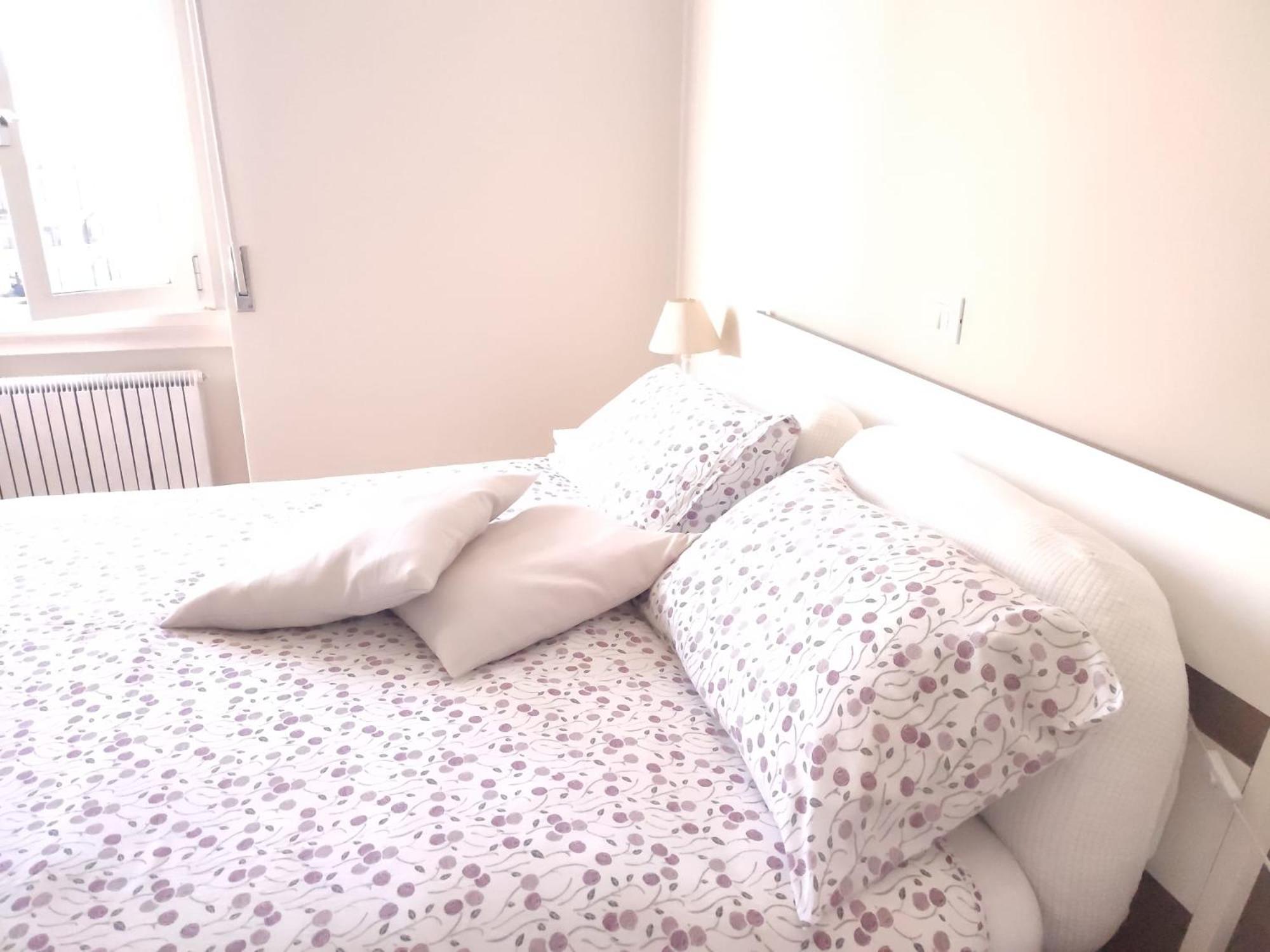 2 Bedroom Gem Near Milano Centrale Fast Wi Fi Kademy House Milão Exterior foto